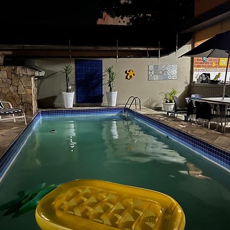 Lindo Sobrado Amarelo -Proximo A Praia Mongaguá Exteriér fotografie