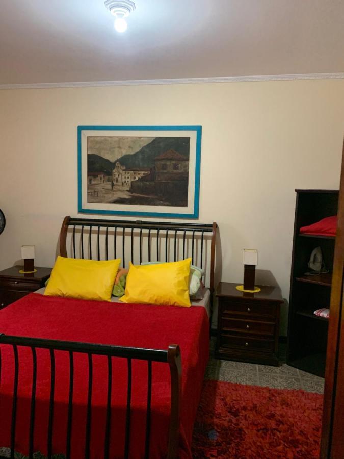 Lindo Sobrado Amarelo -Proximo A Praia Mongaguá Exteriér fotografie